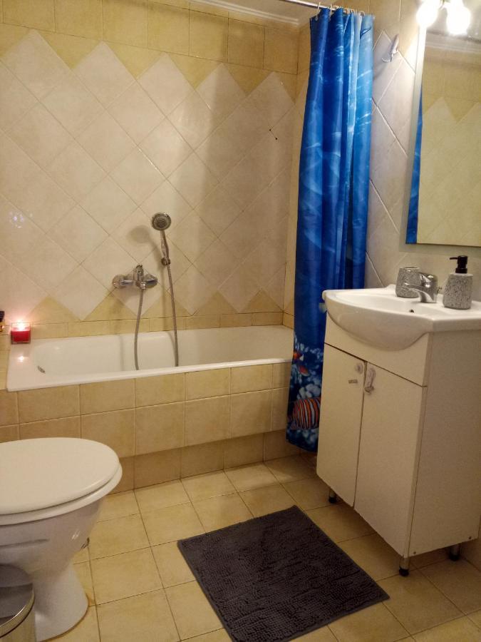 Ιδανικό Διαμέρισμα Δίπλα Στο Μετρό, Ανάμεσα Στο Κέντρο Και Τη Παραλία Aten Exteriör bild